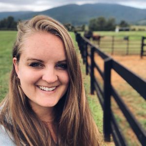 Meet your Posher, Whitney